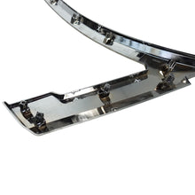Load image into Gallery viewer, Nissan Primastar front bumper right grill 2022-2024 Genuine 263312590R
