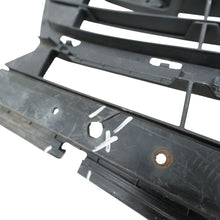Load image into Gallery viewer, Isuzu DMax D-Max front bumper centre grill 2021-2023 Pickup
