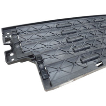 Load image into Gallery viewer, Range Rover Velar L560 Radiator Air Shutter Vent Flap M8A2-8475-BA
