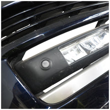 Load image into Gallery viewer, RANGE ROVER VOGUE FRONT BUMPER L405 2013 to 2017 SUV GENUINE pn CK52-17F003-AA
